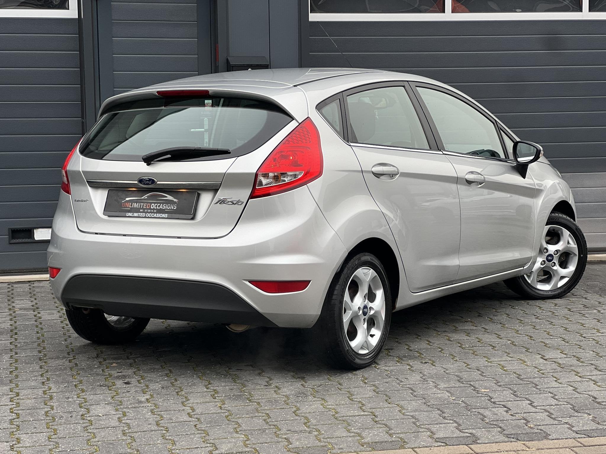 Ford Fiesta 1.4 Titanium *AIRCO*ELEKTRISCH PAKKET, Auto's, Ford, Voorwielaandrijving, Stof, Gebruikt, Handgeschakeld