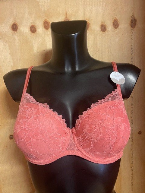 Mey bh Voorgevormde cup met beugel  Maat 70d Model 1350005, Ophalen of Verzenden, BH