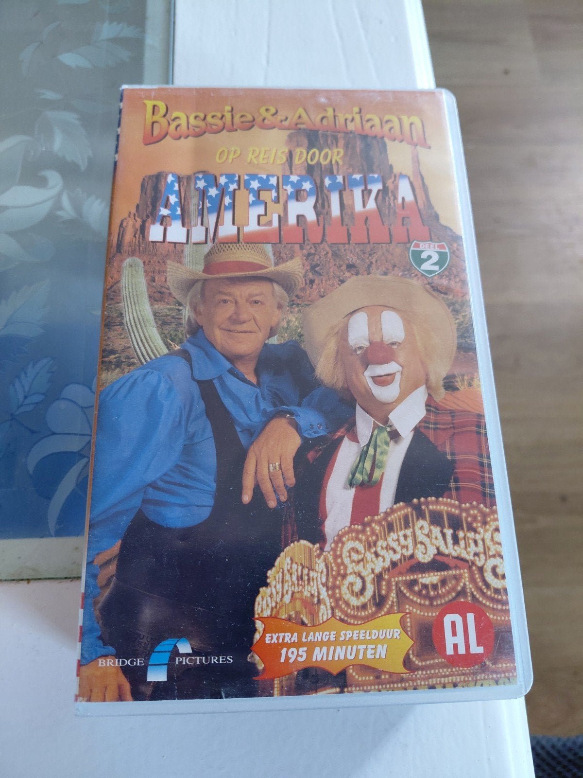 Bassie en Adriaan op zoek in Amerika deel 2 dubbelbox, Cd's en Dvd's, VHS | Kinderen en Jeugd, Gebruikt, Alle leeftijden, Kinderprogramma's en -films