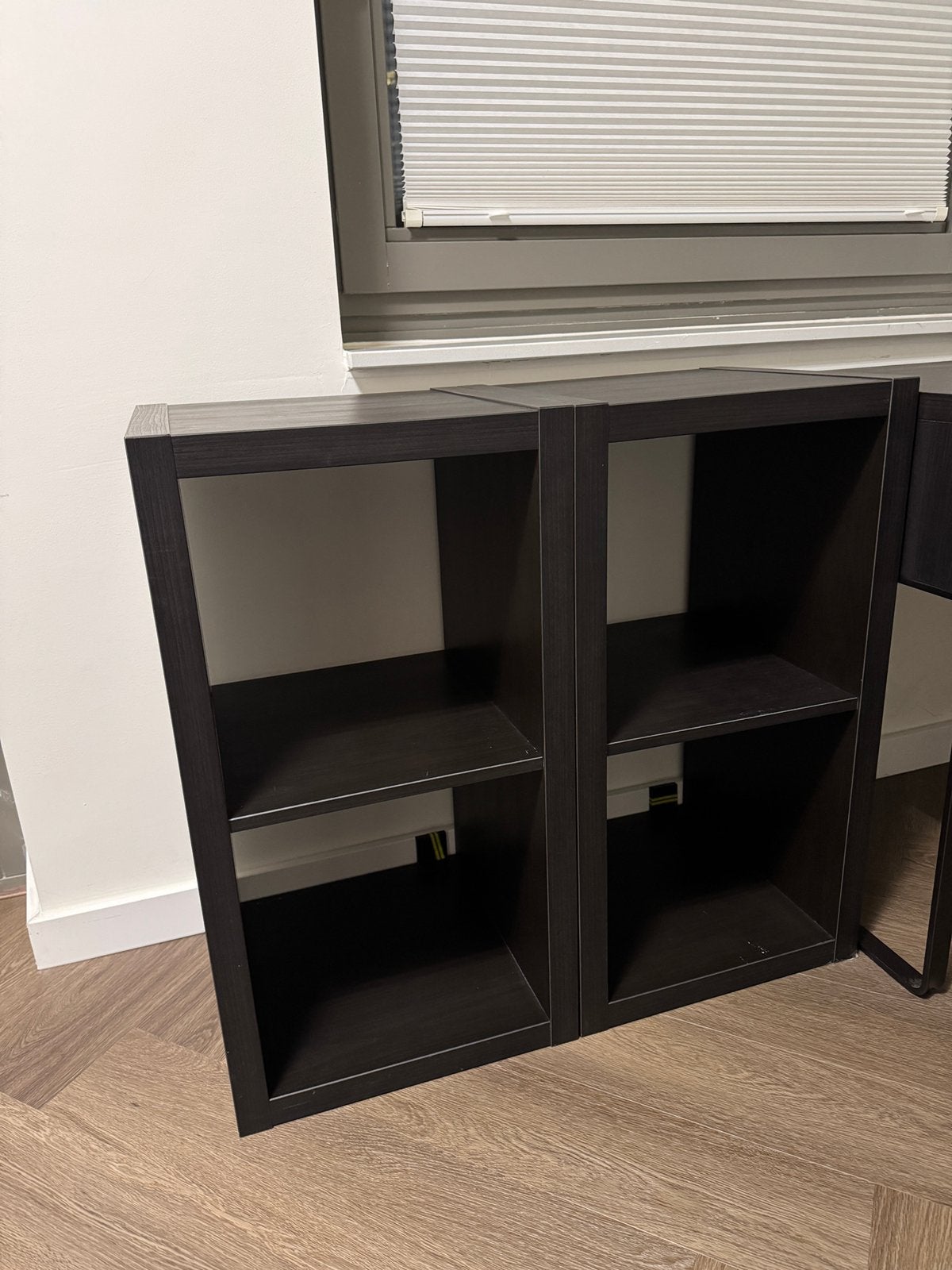 Foto 5 van IKEA MICKE bureau + RENBERGET stoel + 2x KALLAX zwartbruin