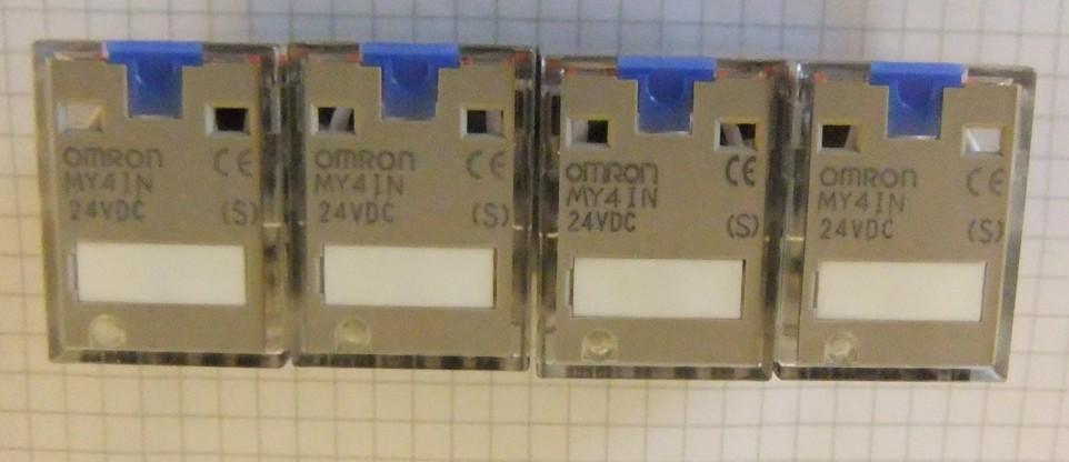 Relais OMRON MY4 IN 24 VDC, Ophalen of Verzenden, Zo goed als nieuw