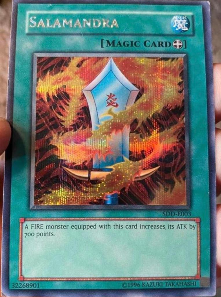 Yu-Gi-Oh! Salamandra SDD Old Promo !, Ophalen of Verzenden, Gebruikt, Losse kaart, Foil
