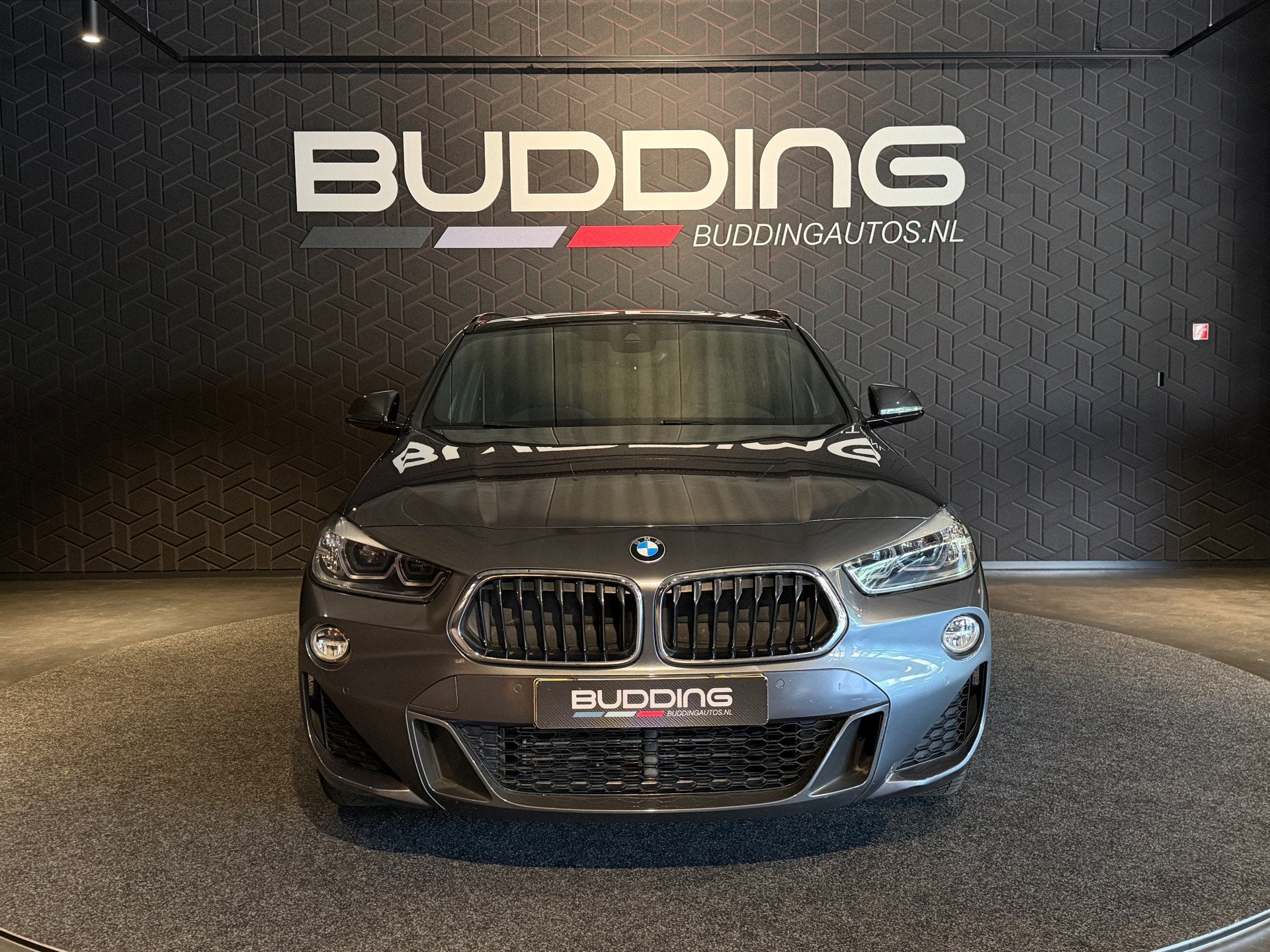 BMW X2 sDrive20i High Exe | M-sport | Head-up (bj 2019), Auto's, BMW, 1998 cc, 1435 kg, SUV of Terreinwagen, 750 kg