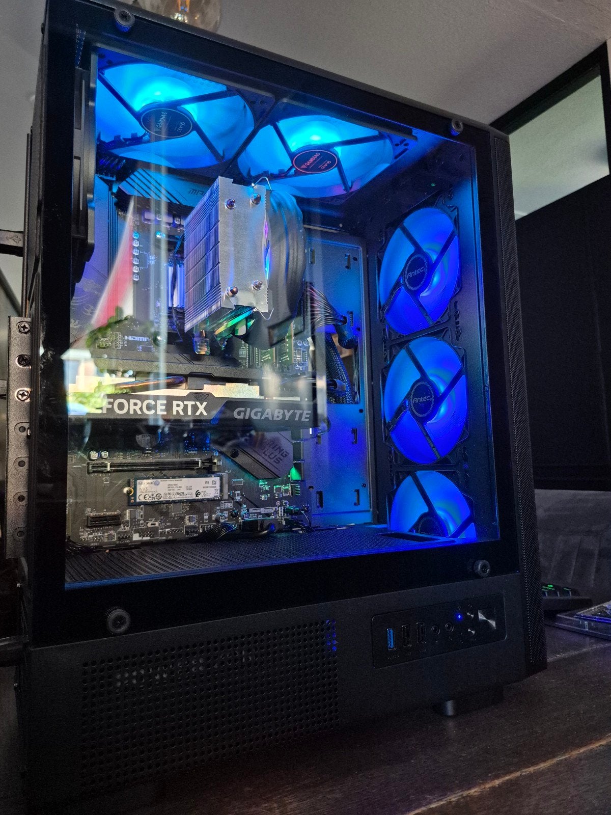 Game PC RTX 4060 8GB Ryzen 7 3800XT 32GB intern 1,2TB M.2, Ophalen, Virtual Reality, Zo goed als nieuw, AMD Ryzen 7