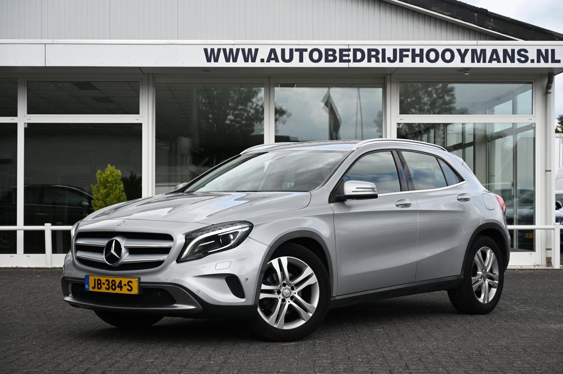 Mercedes-Benz GLA-klasse 200 Ambition Trekhaak Stoelverwarmi, Gebruikt, 715 kg, Leder en Stof, 1595 cc