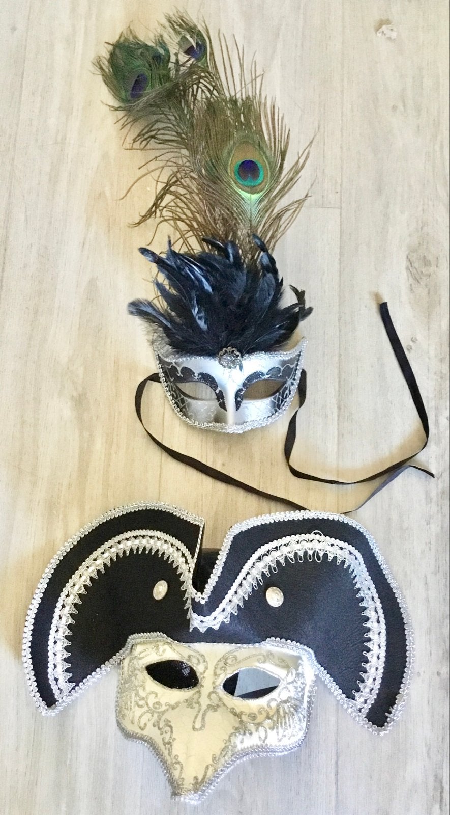 2 MOOIE MASKERS VOOR CARNAVAL OF THEMAFEEST., Ophalen of Verzenden, Zo goed als nieuw, Carnaval, Accessoires