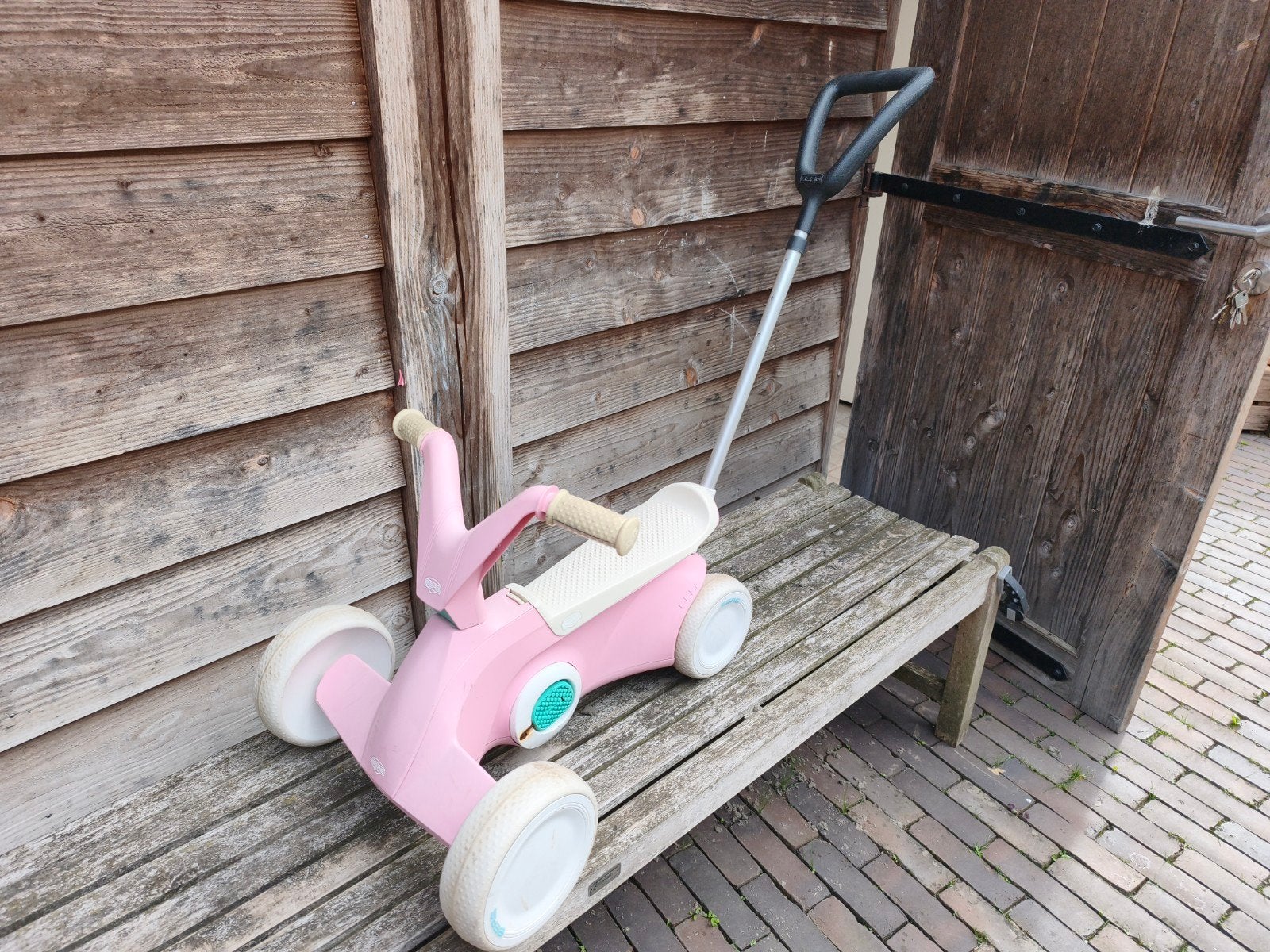 Berg Roze loopfiets met duwstang, Ophalen, Gebruikt, Loopfiets