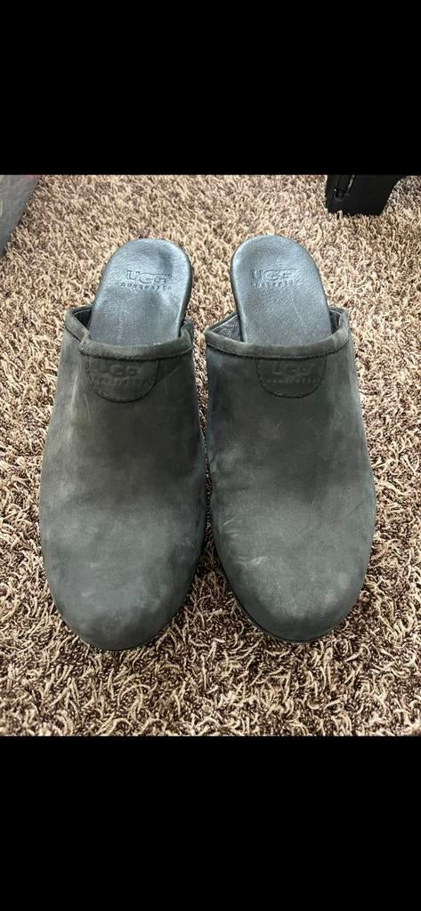 Uggs klompen dames, Ophalen of Verzenden, Zo goed als nieuw