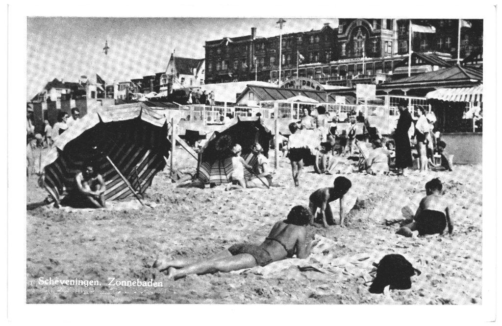 44114	Scheveningen	badmode	jr 50	postzegel 1952 2 cent niet