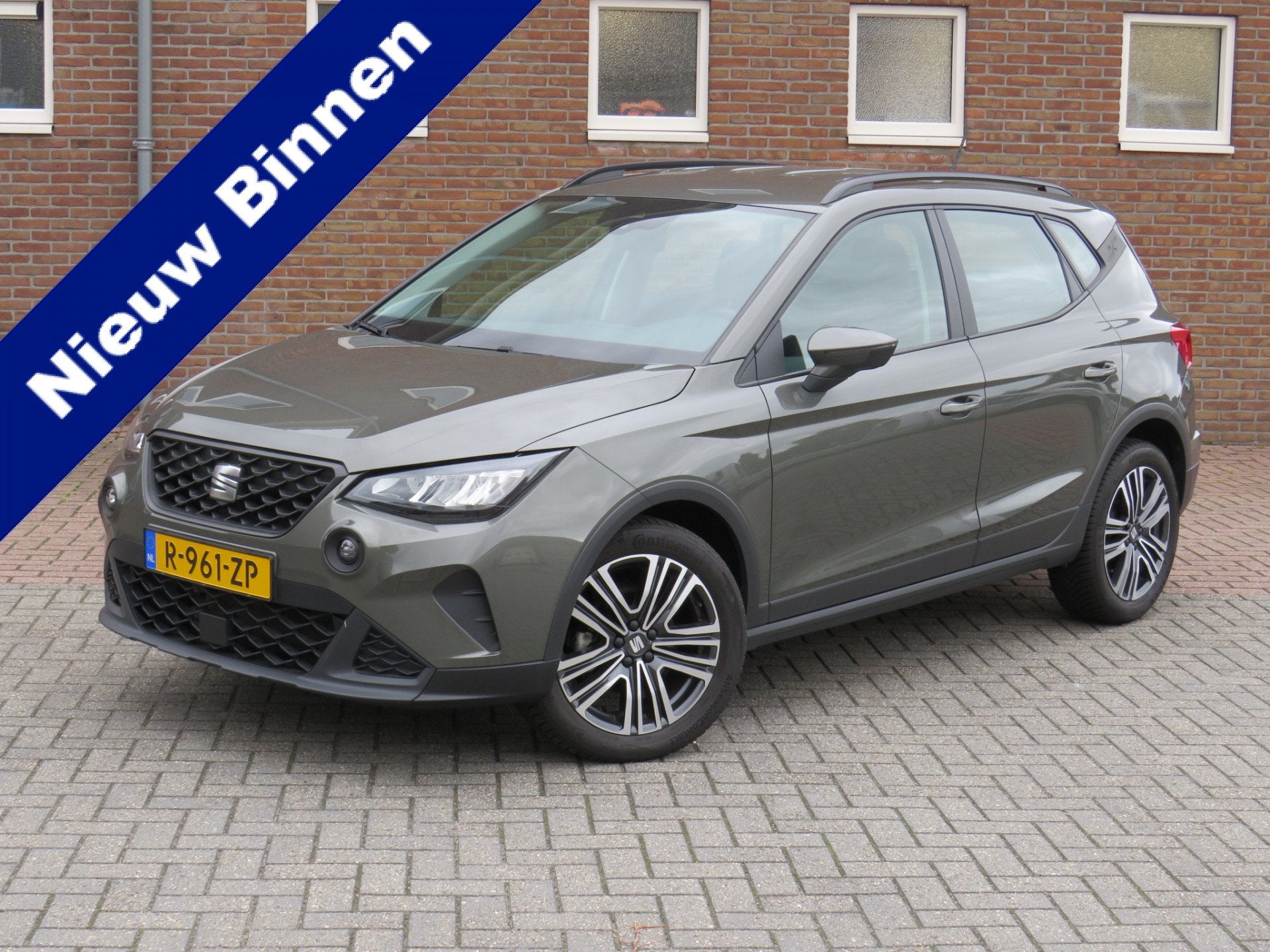 SEAT Arona 1.0 TSI 95 Pk Style * Rijklaarprijs incl. garanti, Stof, Gebruikt, 49 €/maand, Origineel Nederlands
