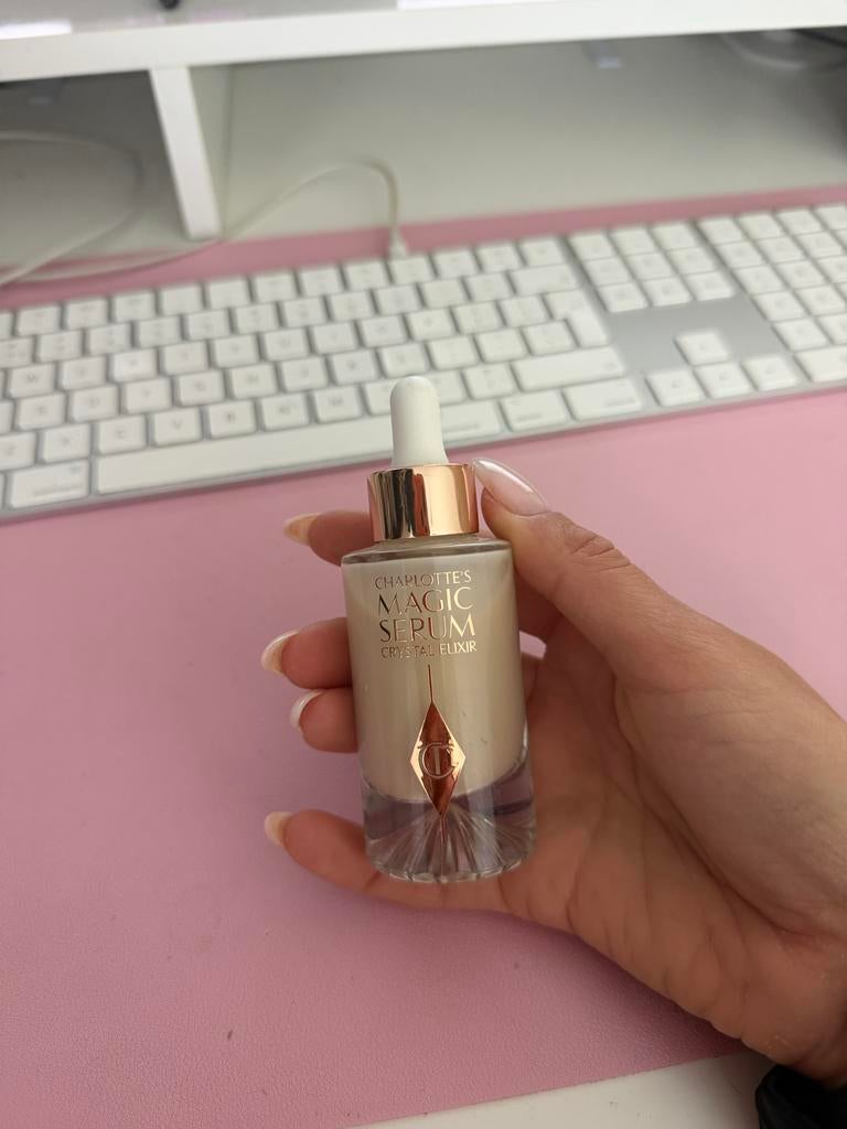 Charlotte's Magic Serum Crystal Elixir - 30ml (28ml over), Ophalen of Verzenden, Zo goed als nieuw, Gehele gezicht, Verzorging