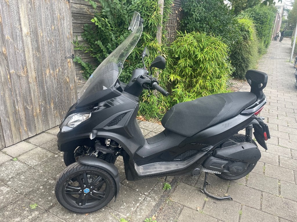 Piaggio MP3 300 HPE 2024 1996km!, Scooter, Particulier, ABS