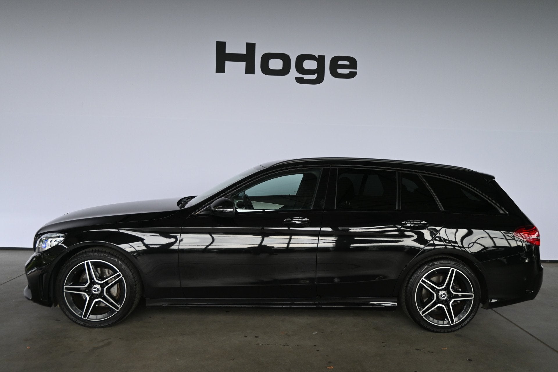 Mercedes-Benz C-Klasse Estate 180 Business Solution AMG Line, Automaat, Met garantie (alle), Leder en Stof, Zwart