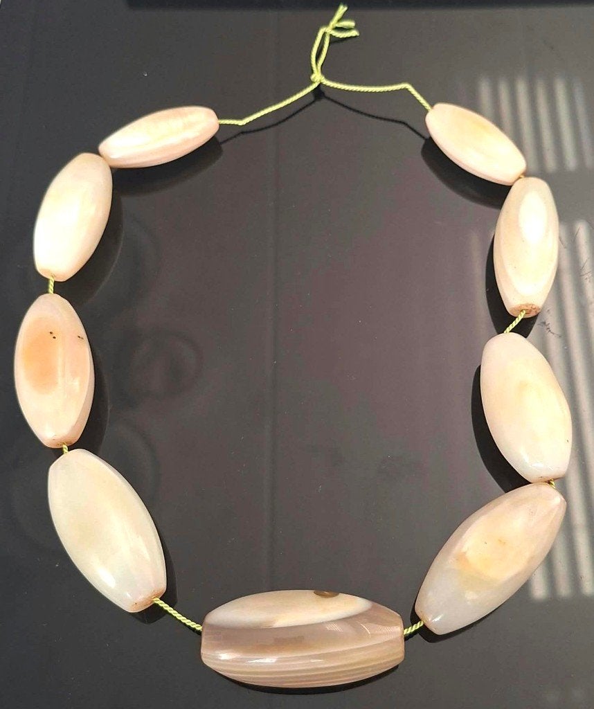 9 Antique Sahel Cambay African Trade Agate Beads, Ophalen of Verzenden, Overige materialen, Ketting, Met edelsteen