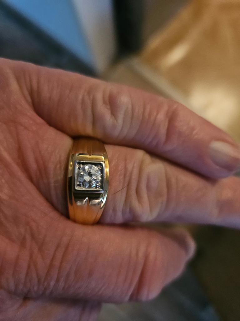 Herenring goud 750 met een brillant 0.50 karat  vvs., Ophalen, 20 of groter, Heer, Nieuw