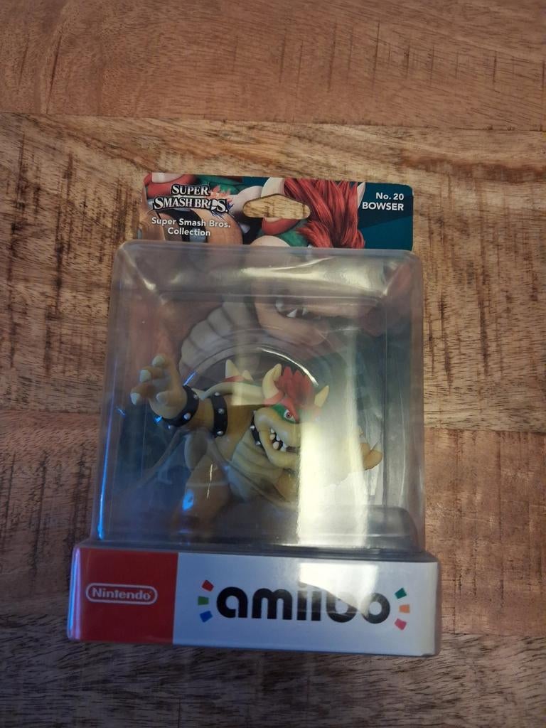 Bowser amiibo super smash bros, 3 spelers of meer, Ophalen of Verzenden, Zo goed als nieuw, Vanaf 3 jaar