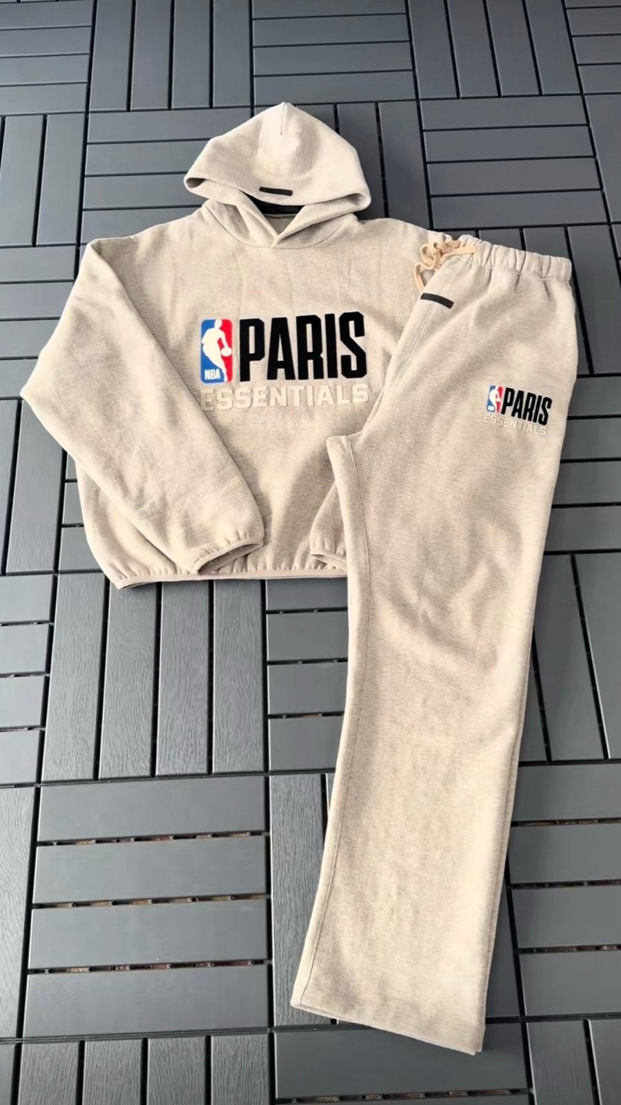 NBA Essentials Paris Hoodie & Joggingbroek Set, Kleding | Dames, Verzenden, Nieuw