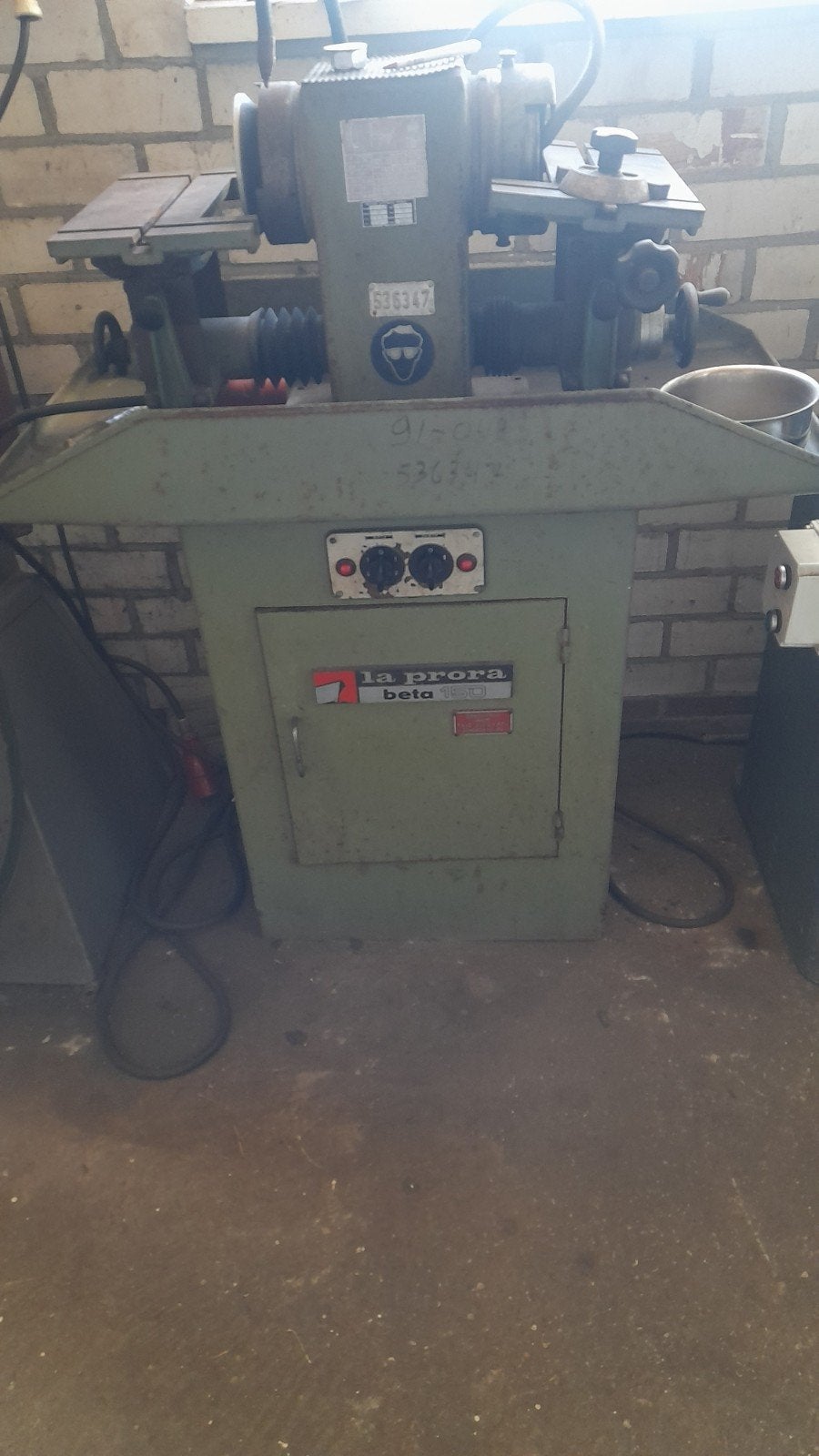 beitelslijpmachine, Ophalen