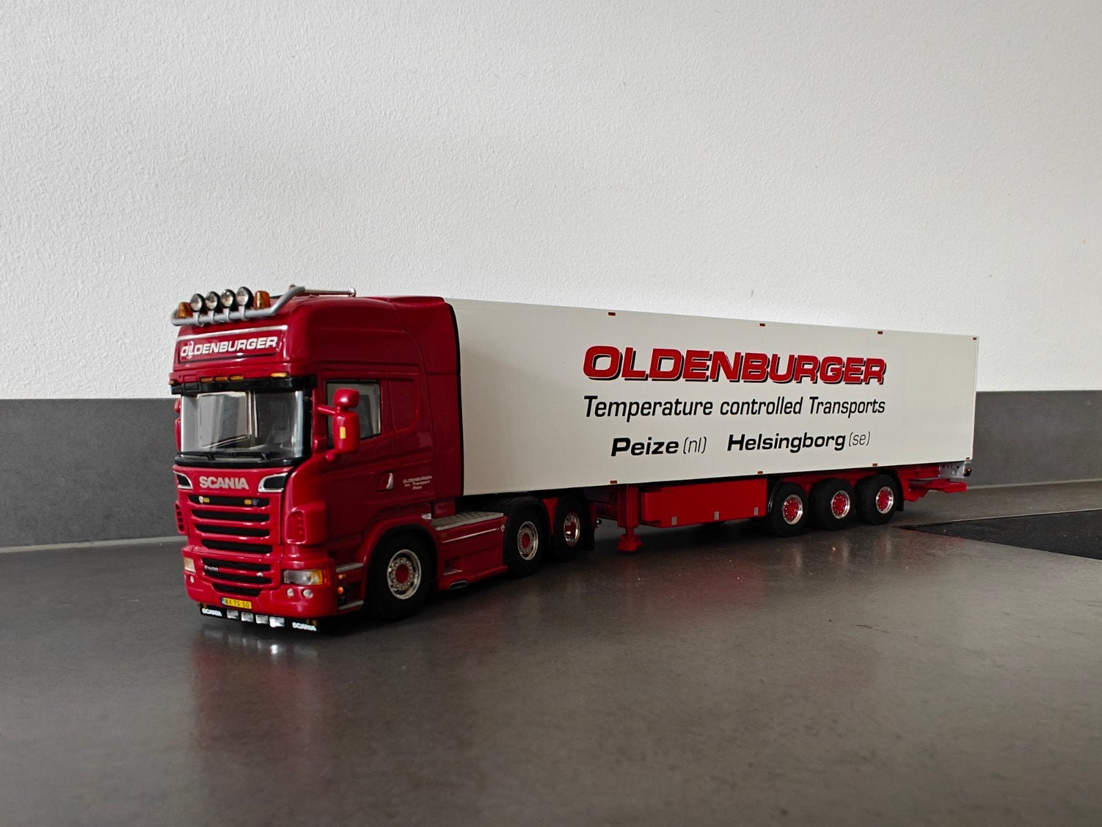 WSI Oldenburger Peize Scania R6, Hobby en Vrije tijd, Modelauto's | 1:50, Ophalen of Verzenden, Zo goed als nieuw, Bus of Vrachtwagen