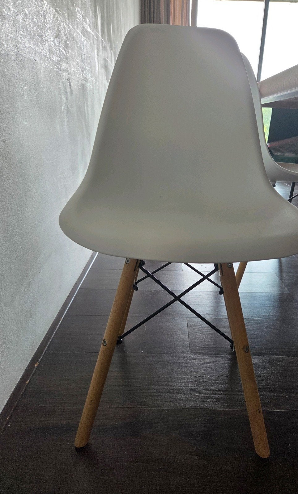 4 witte eetkamer stoelen - Vitra stijl, Ophalen, Gebruikt, Wit, Vier