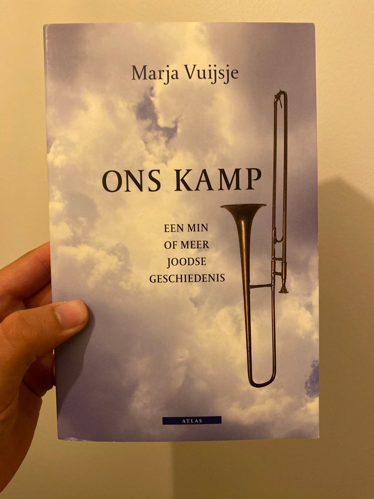 Ons Kamp - Marja Vuijsje (Een min of meer Joodse geschiedeni, Ophalen of Verzenden, 20e eeuw of later, Zo goed als nieuw