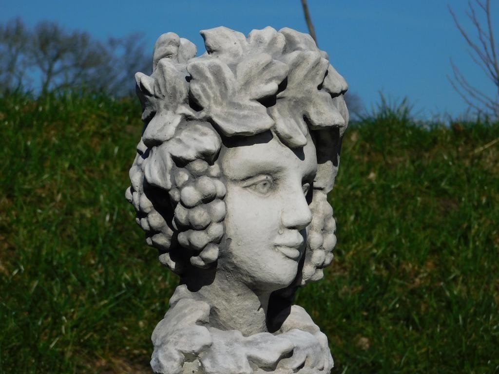 bloempot met druiven en gezicht, Tuin en Terras, Bloempotten, Rond, Ophalen of Verzenden, Atw, Aardewerk