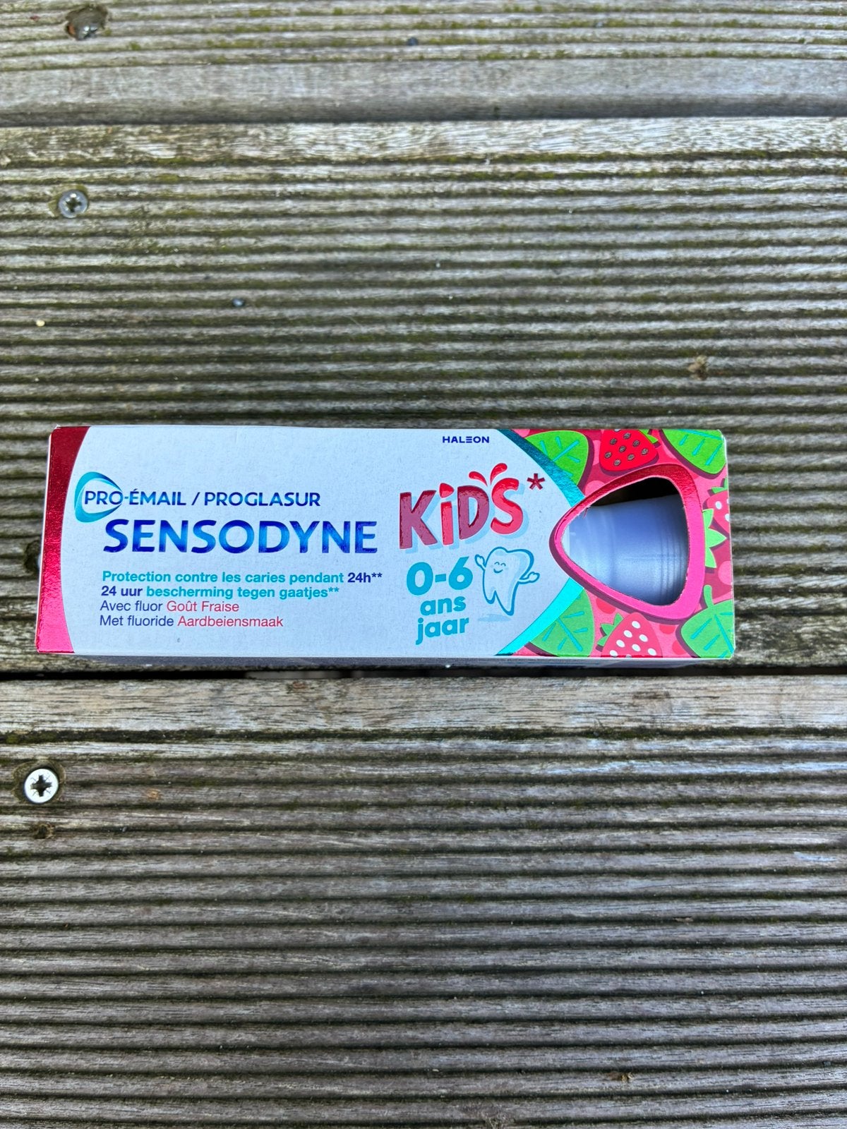 Nieuw! Sensodyne kindertandpasta, Ophalen of Verzenden, Zo goed als nieuw, Overige typen