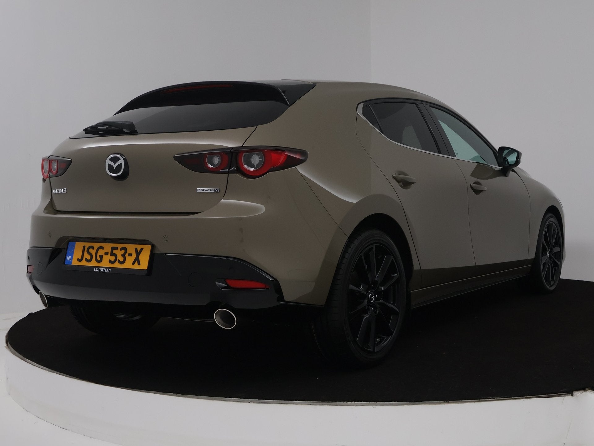 Mazda 3 2.0 e-SkyActiv-X M Hybrid 186 Takumi automaat | BOSE, Auto's, Mazda, Gebruikt, Bedrijf, Automatische klimaatregeling, 1392 kg