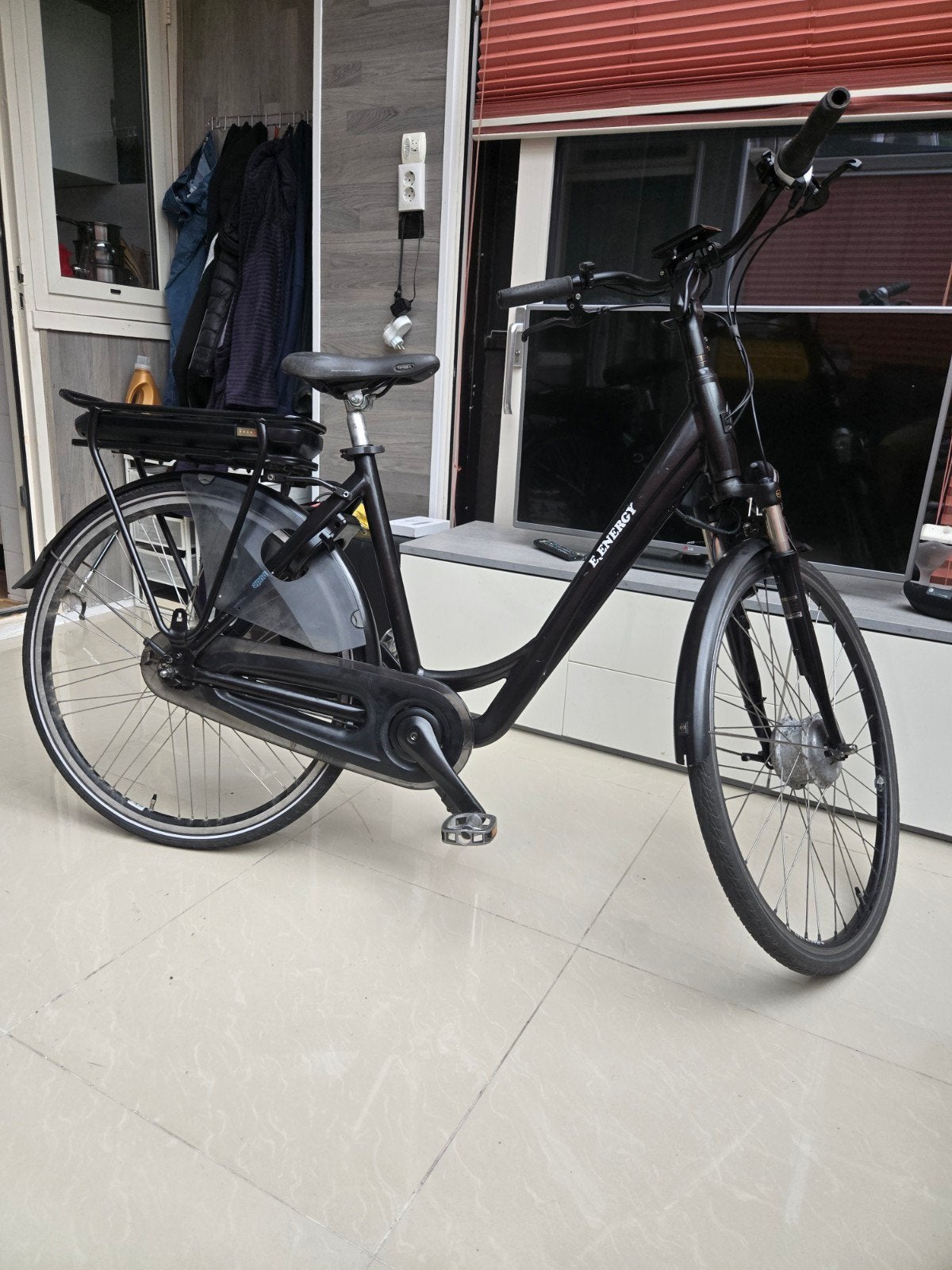 Nette E-Bike damesfiets, Fietsen en Brommers, Fietsen | Dames | Damesfietsen, Versnellingen, Zo goed als nieuw, 50 tot 53 cm, Ophalen