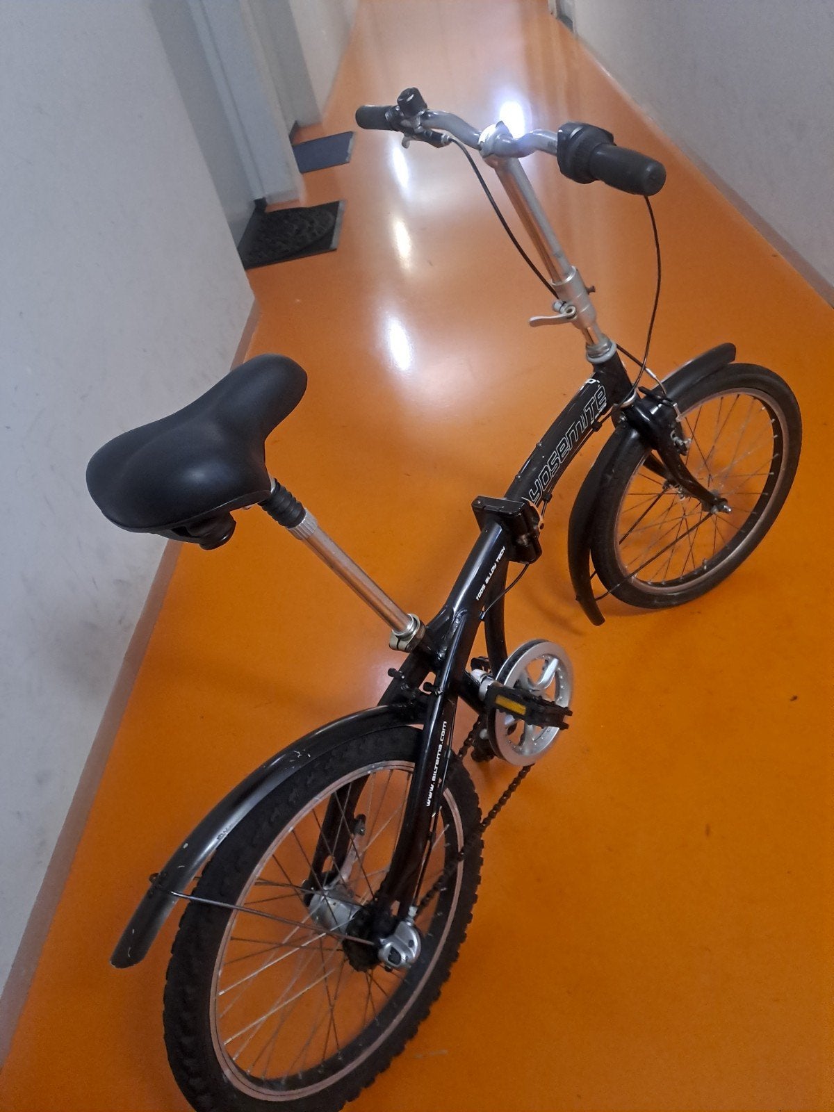 Mooie vouwfiets 20inch 3versnelling handrem en Terugtrap, Fietsen en Brommers, Fietsen | Vouwfietsen, Ophalen of Verzenden, Zo goed als nieuw
