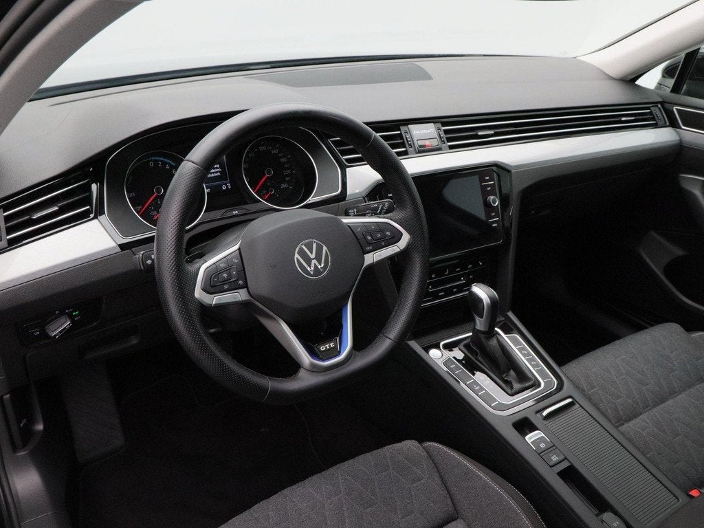 Volkswagen Passat 1.4 TSi 218 Pk PHEV GTE Business | Panoram, Stof, Gebruikt, 4 cilinders, Zwart