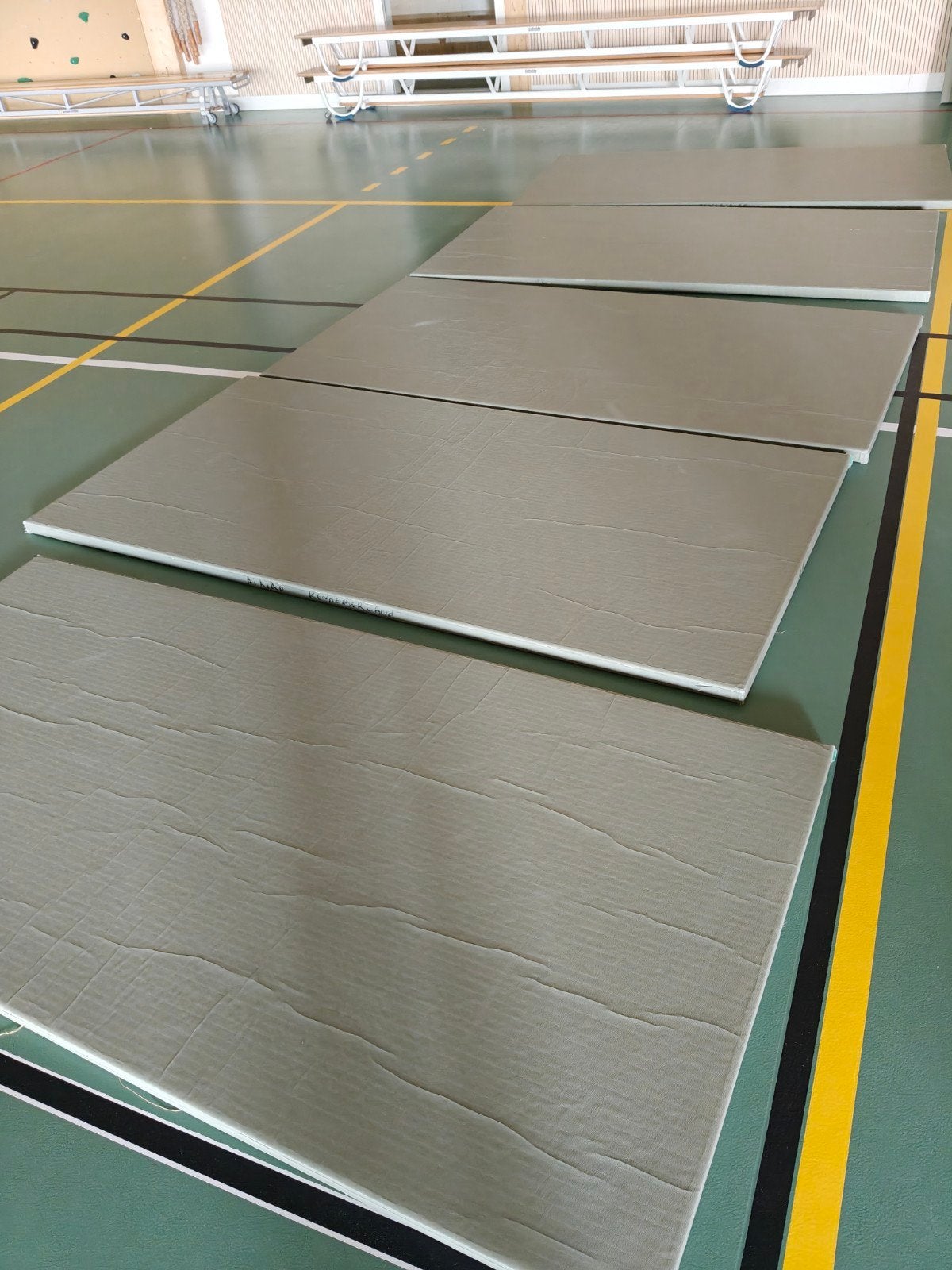 13 gebruikte groene judomatten 200x100x4 cm, Ophalen, Gebruikt, Vechtsportmateriaal