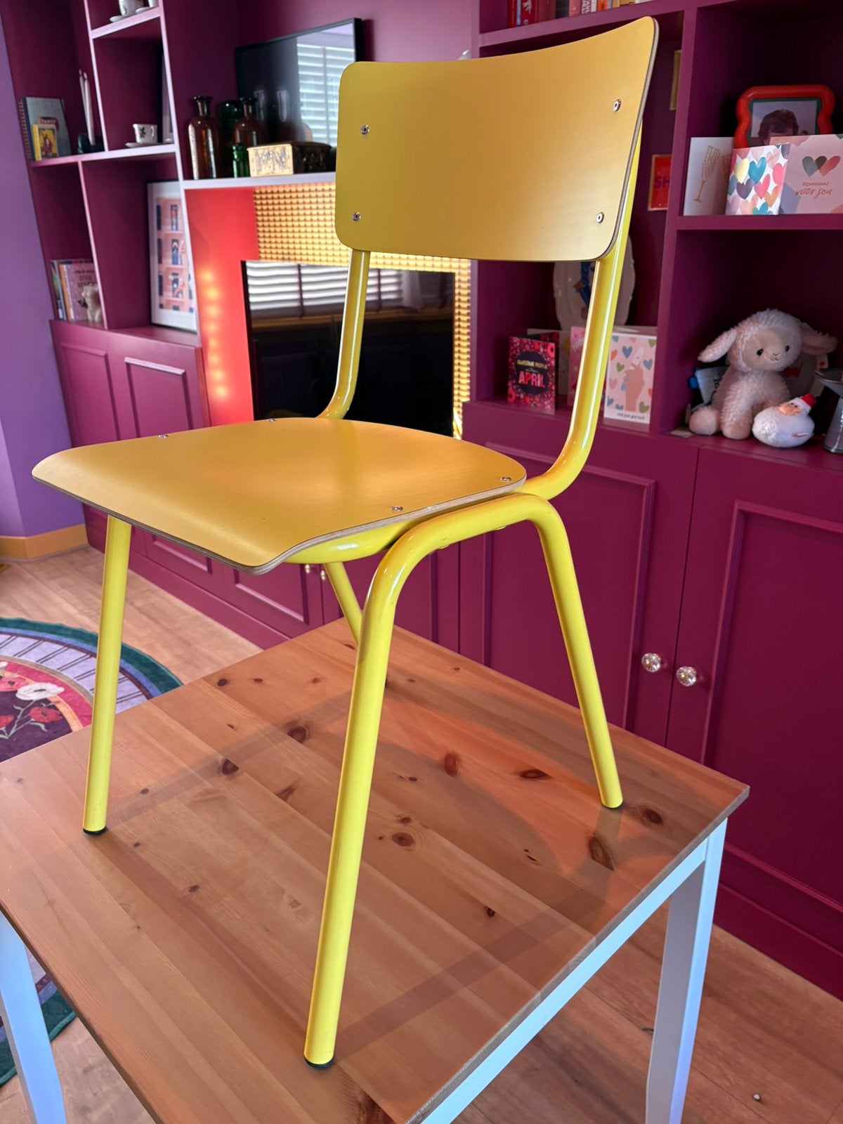 Zuiver back to school stoel - geel, Huis en Inrichting, Stoelen, Ophalen, Zo goed als nieuw, Overige kleuren, Eén