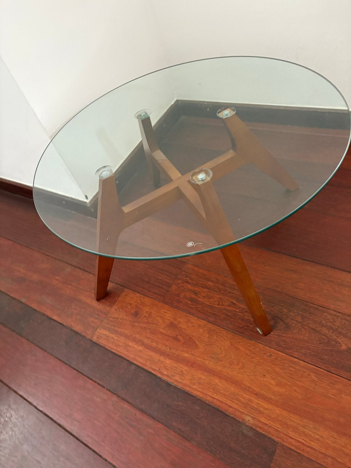 IKEA Salontafel met houten onderstel en glazen blad (70cm), Huis en Inrichting, Tafels | Salontafels, Gebruikt, Rond, Overige houtsoorten