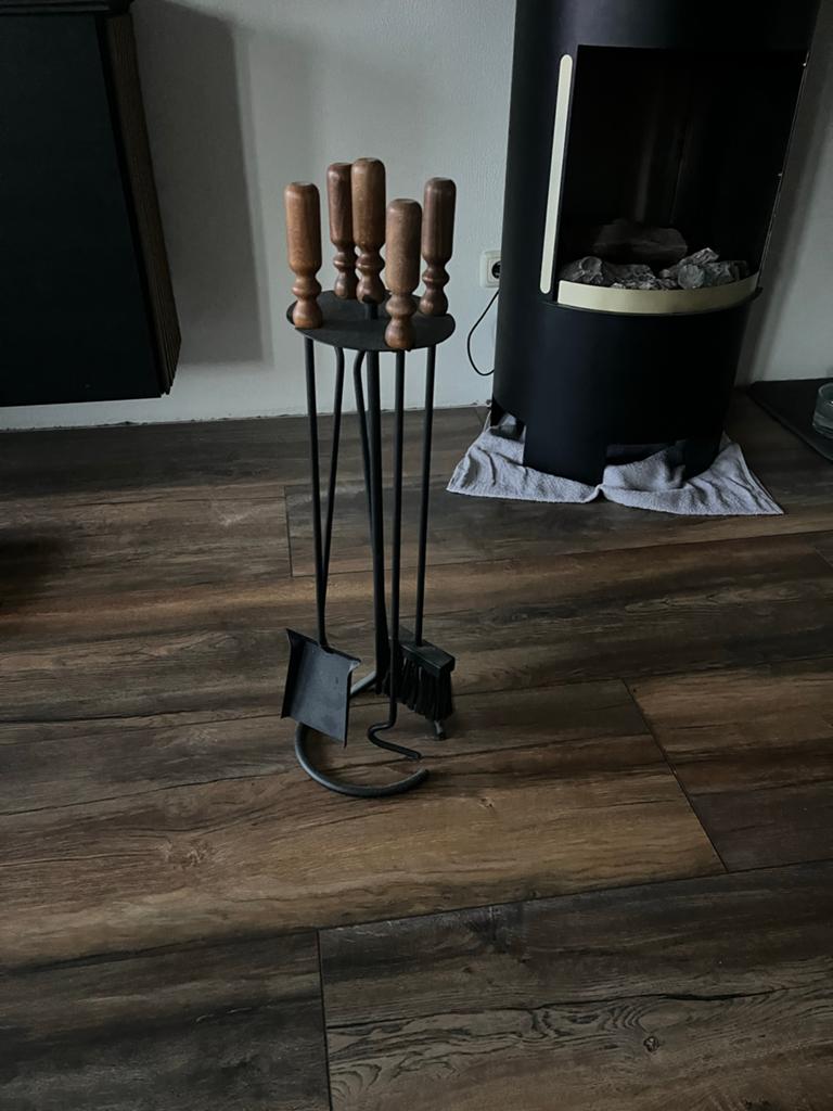 Gietijzeren Openhaardsetje met Houten Handvatten, Huis en Inrichting, Ophalen, Zo goed als nieuw, Vrijstaande haard, Overige soorten