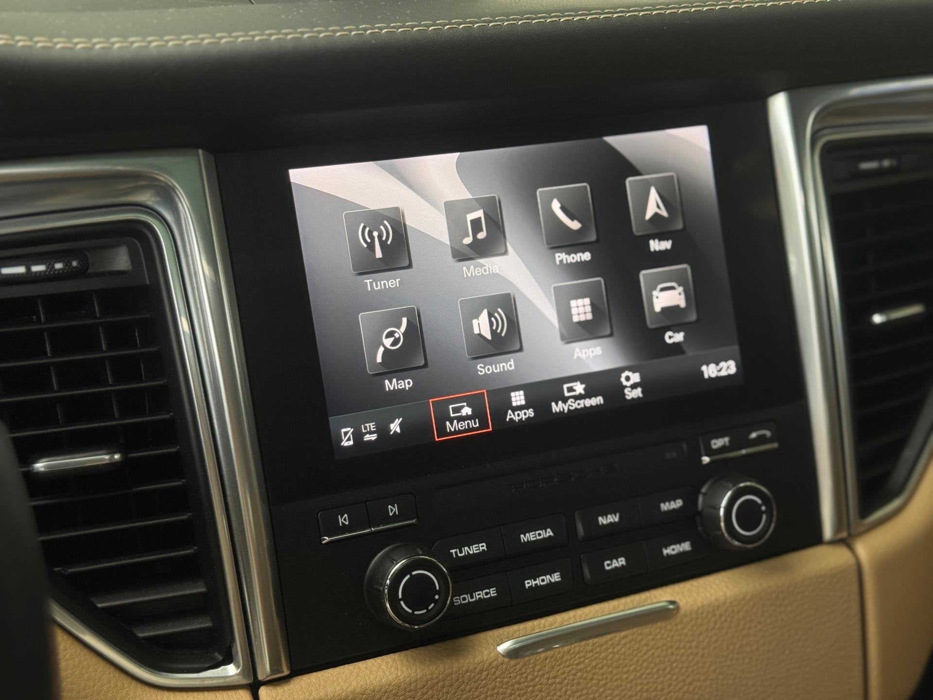 Foto 53 van Porsche Macan 3.0 GTS Burmester ACC Pano Cognac L Chrono Vol