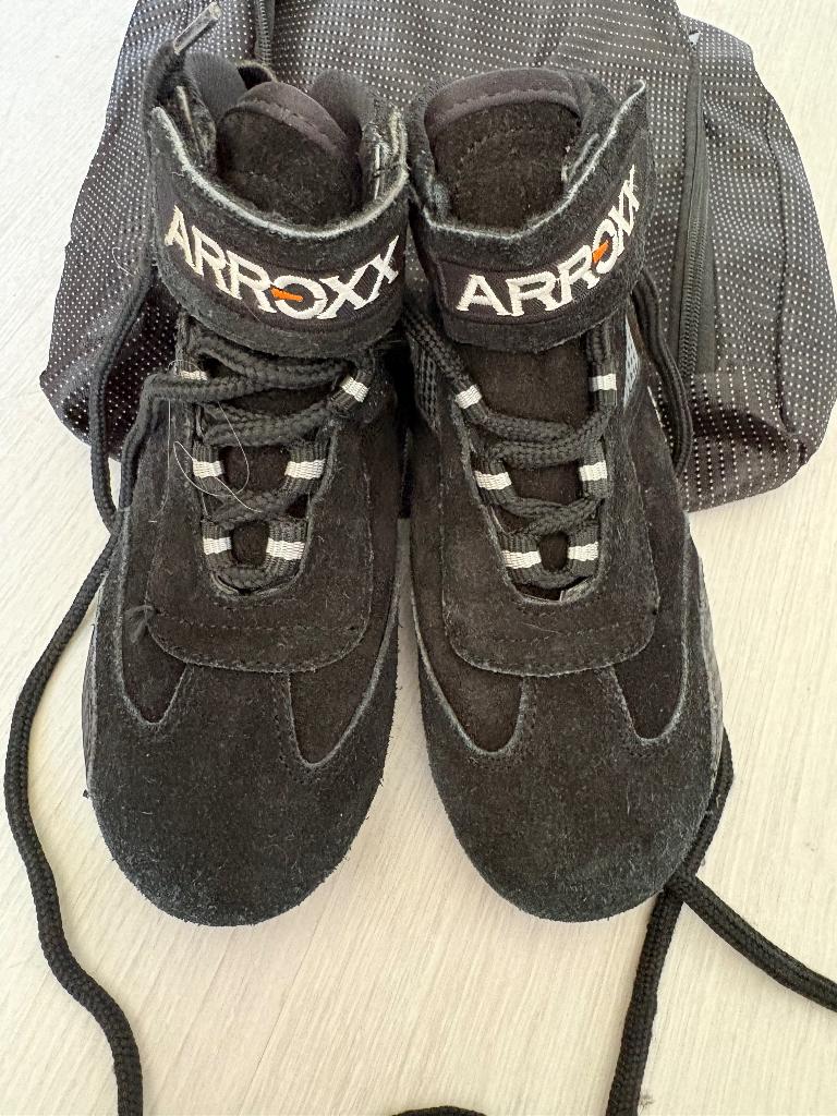Kinder kartschoenen, Ophalen, Zo goed als nieuw, Kleding of Schoenen