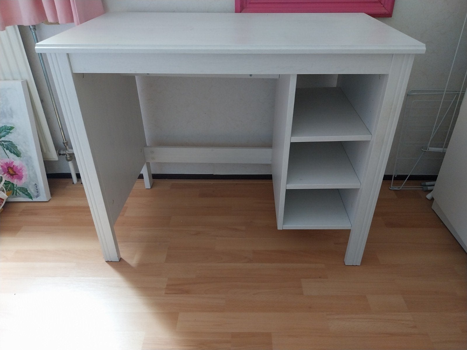 mooi wit bureautje, Opbergruimte, Gebruikt, Kinderbureau, 52 cm