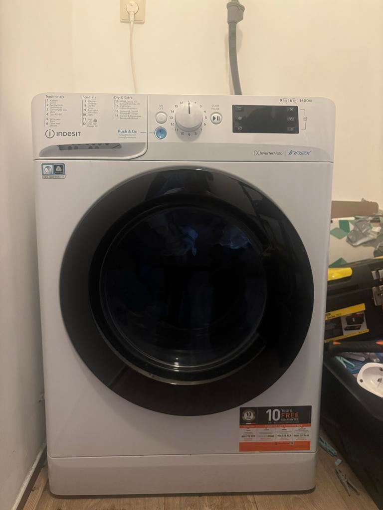 Indesit Innex wasmachine droger Was-droogcombinatie, Witgoed en Apparatuur, 8 tot 10 kg, Ophalen, Gebruikt, 85 tot 90 cm