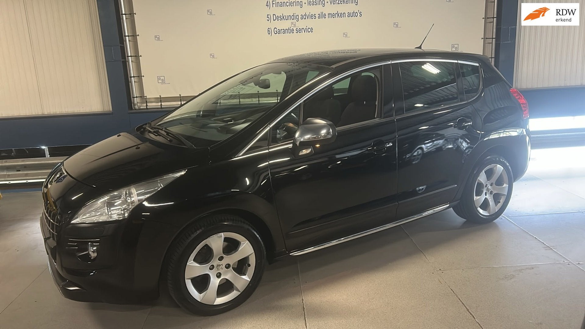 Peugeot 3008 1.6 / PANO / NAVI / HEAD UP ! ! !, Voorwielaandrijving, Euro 5, Gebruikt, 1434 kg