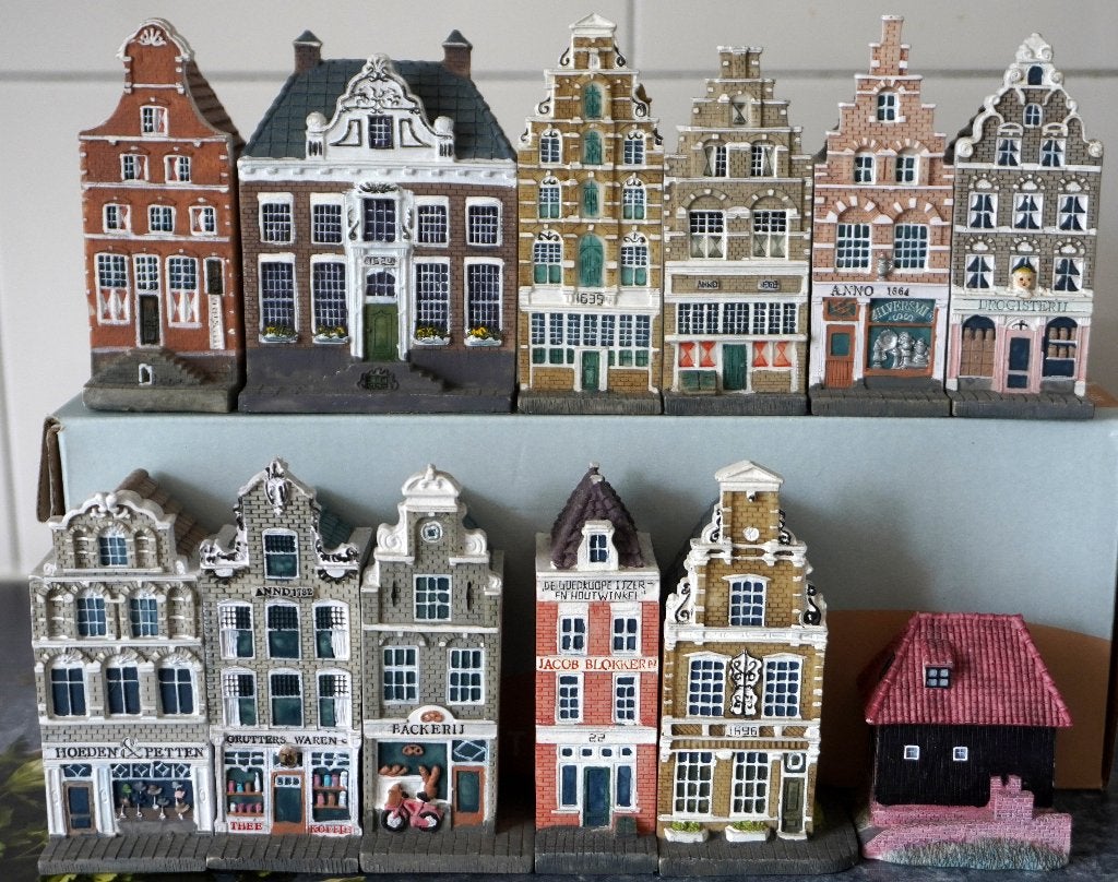 Miniatuur Beeldjes  Amsterdamse grachtenpandjess, Ophalen, Gebruikt