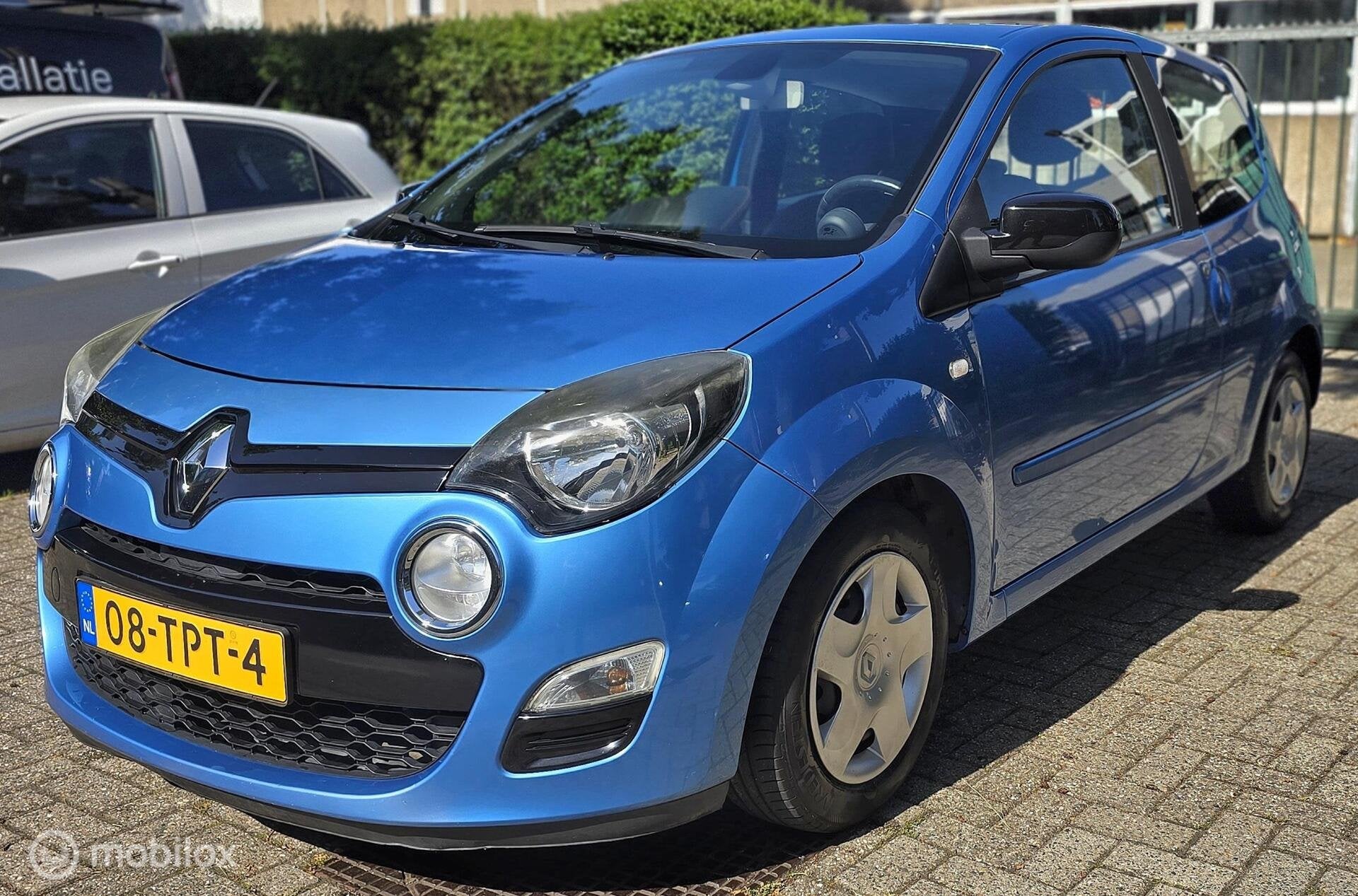 Renault Twingo 1.2 16V Dynamique Bluetooth/Airco/Cruise, Voorwielaandrijving, Gebruikt, 4 cilinders, Origineel Nederlands