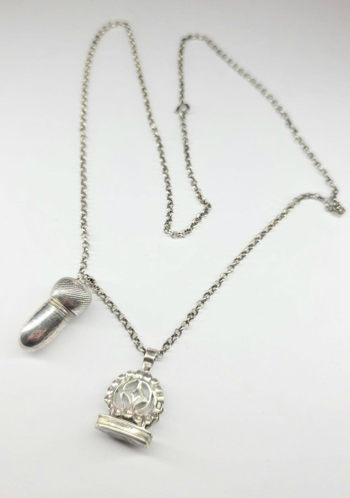 Zilveren Ketting Met Zilveren Zegelstempel..Zilveren eikel, Verzenden