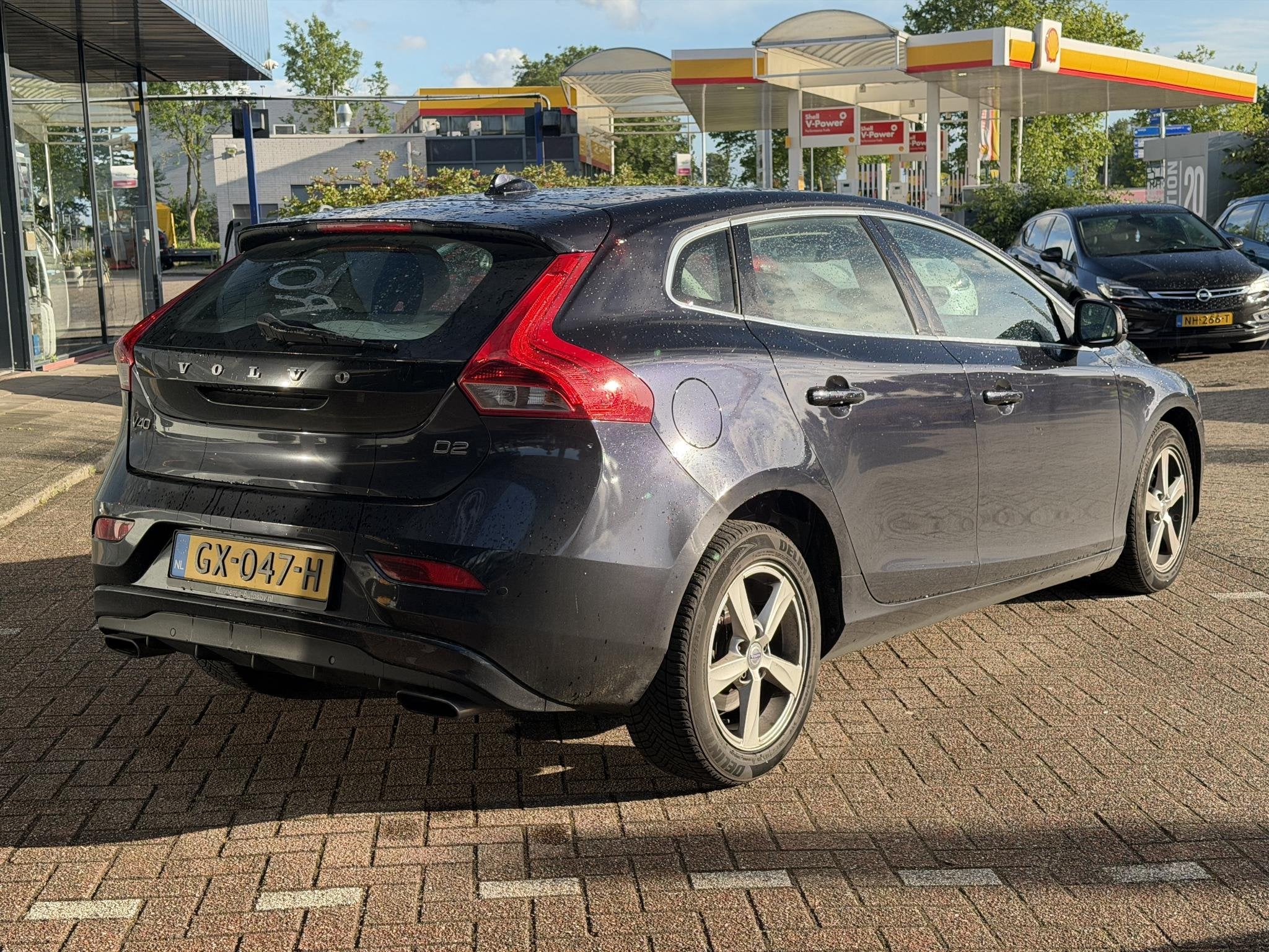 Volvo V40 2.0 D2 Momentum Business CRUISE | AIRCO | NAVIGATI, Auto's, Volvo, Voorwielaandrijving, Gebruikt, Euro 6, 4 cilinders