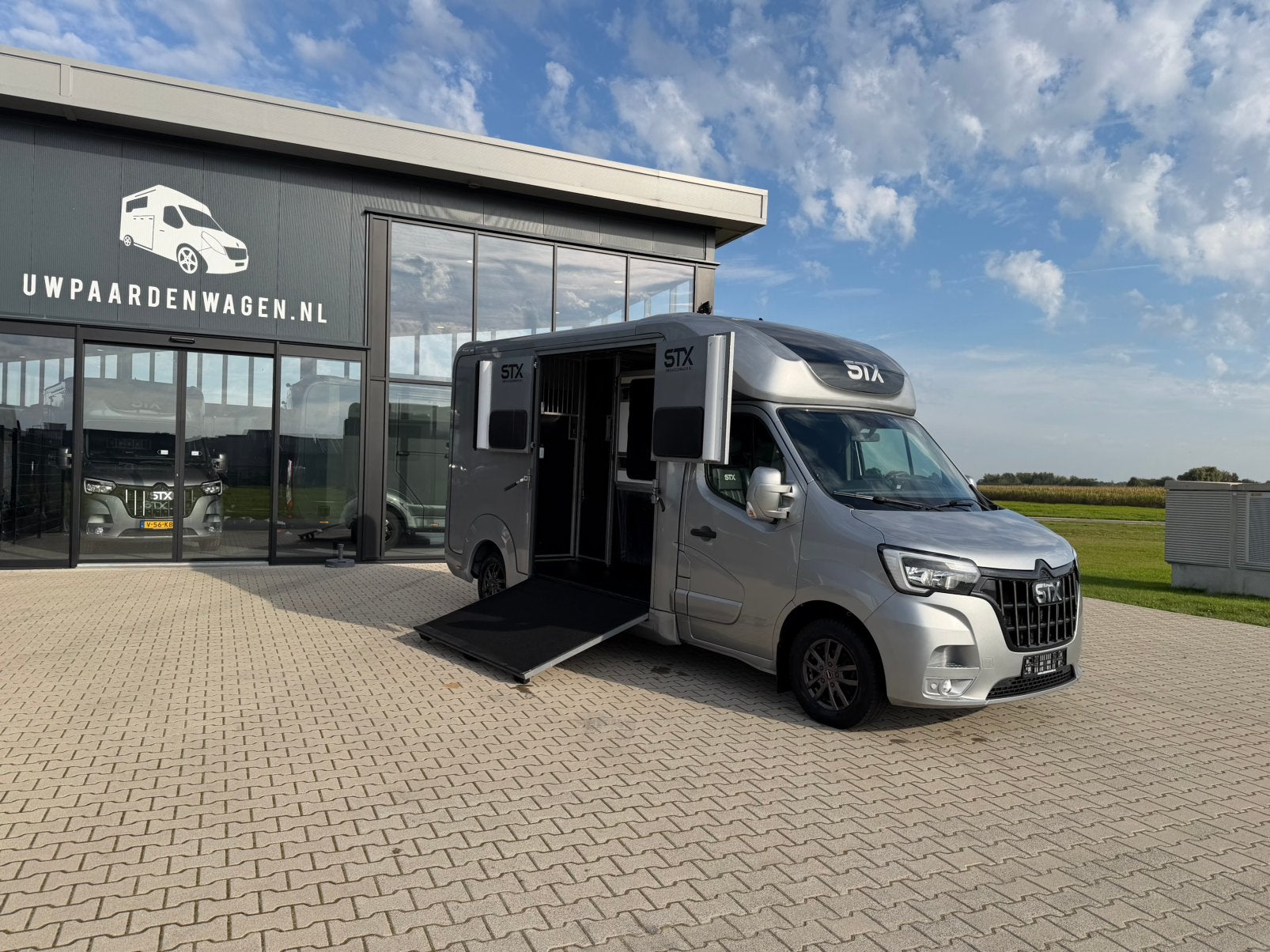 Renault STX 2024 paardenwagen Paardenvrachtwagen, Ophalen, Nieuw, Aluminium, Overige typen