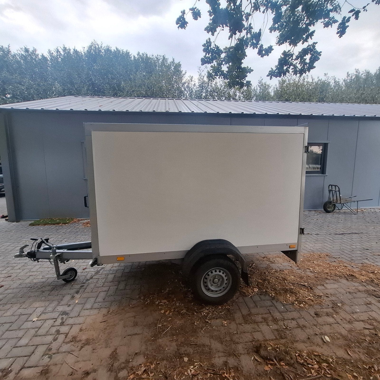 gesloten aanhangwagen 750 kg dichte enkelasser aanhanger, Ophalen, Zo goed als nieuw