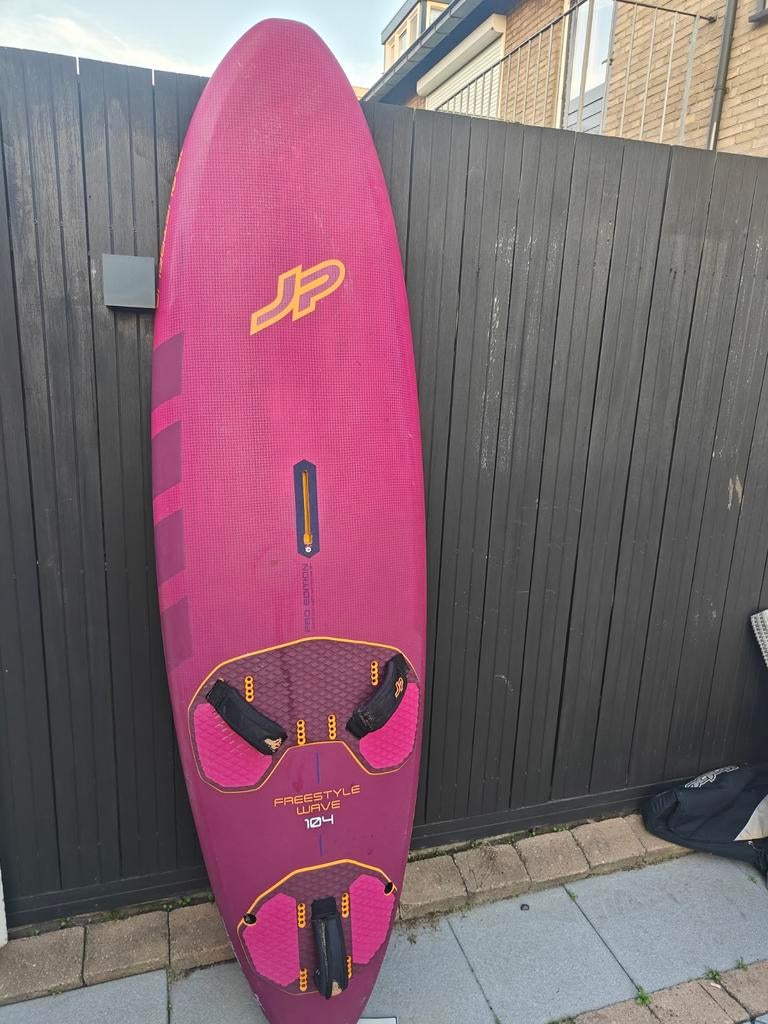 JP Australia Freestyle wave 104 2022, Watersport en Boten, Windsurfen, Gebruikt, Plank, Minder dan 250 cm, Met vin(nen), Ophalen of Verzenden