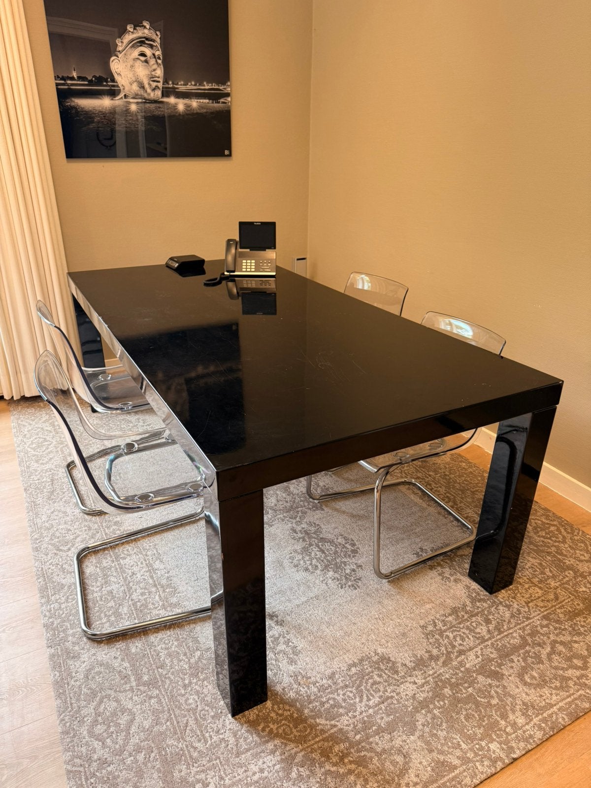 Tafel: gratis af te halen., Huis en Inrichting, Tafels | Eettafels, Ophalen, Kunststof, Gebruikt, 100 tot 150 cm