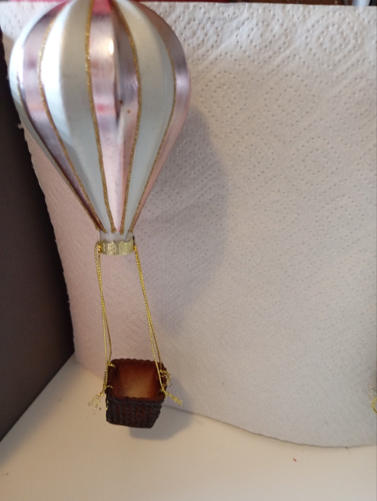 Ornamenten 6 Kersthangers luchtballon plastic nu alles 15€., Ophalen of Verzenden