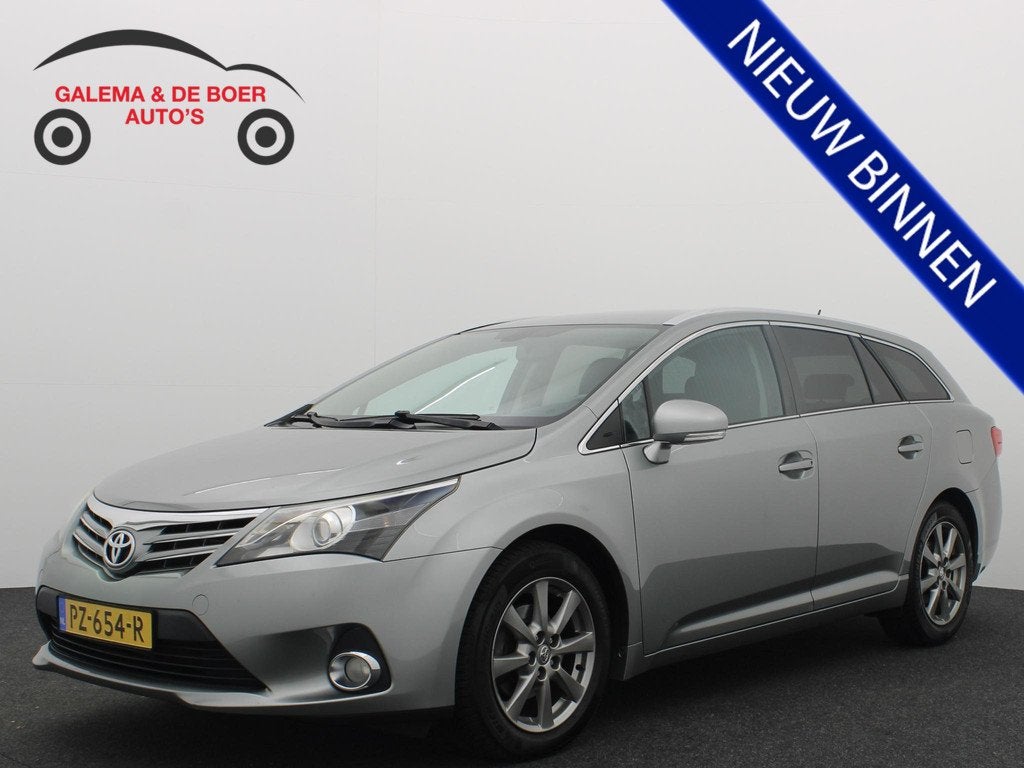 Toyota Avensis Wagon 2.0 D-4D Dynamic Business TREKHAAK / CA, Voorwielaandrijving, 500 kg, Kunstmatig leder, 5 stoelen